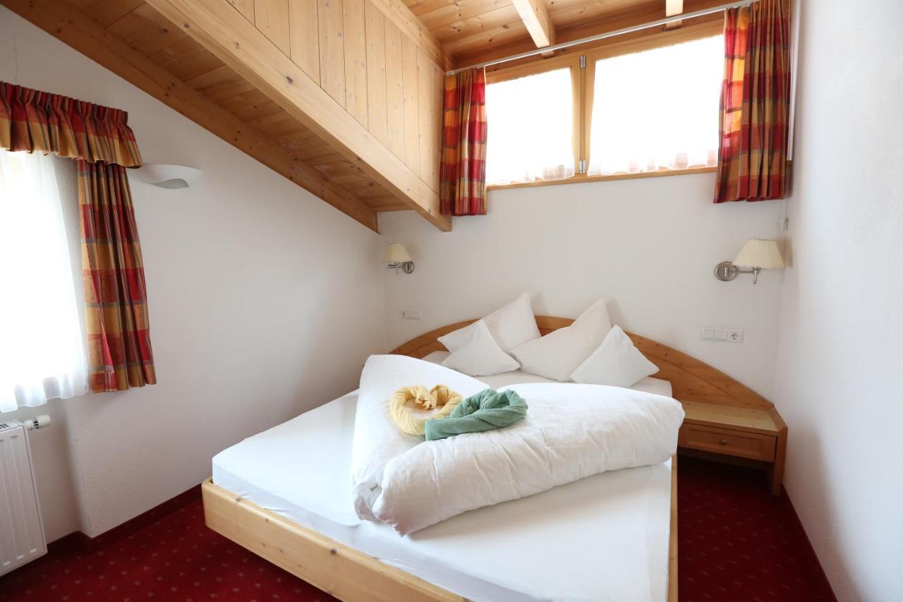 Hotel Theiner Curon Venosta Buitenkant foto