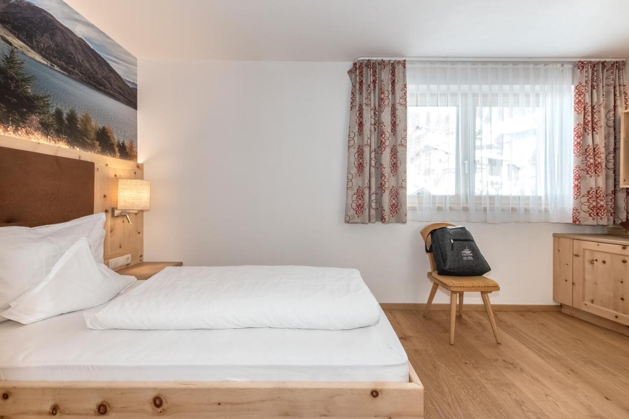 Hotel Theiner Curon Venosta Buitenkant foto